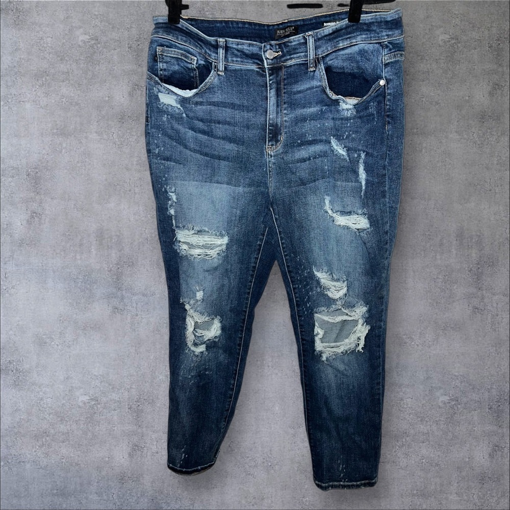Judy Blue Skinny Distressed Blue‎ Jeans